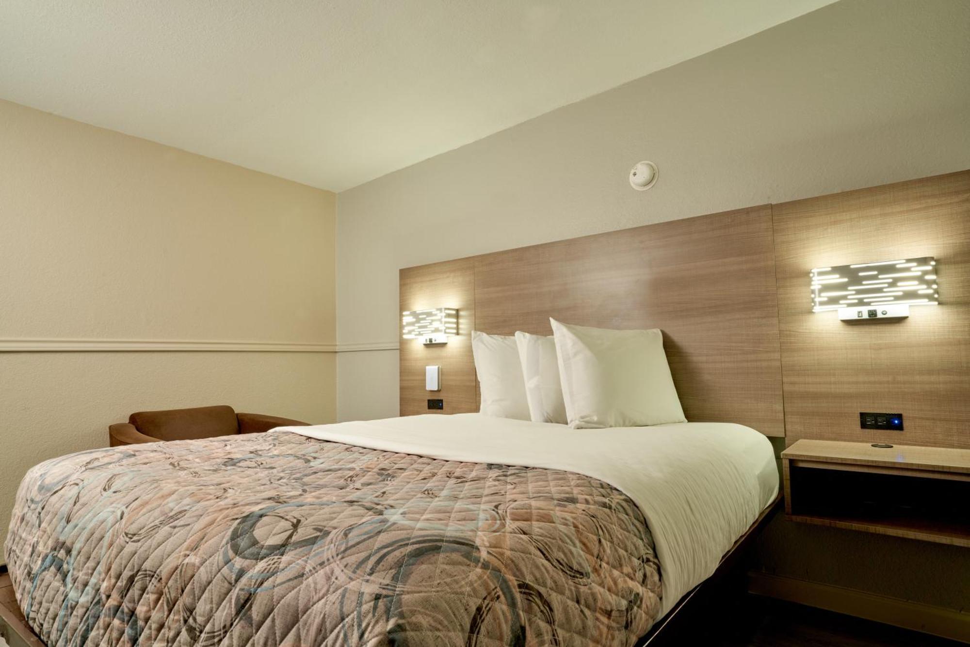 Family Garden Inn & Suites Laredo Ngoại thất bức ảnh